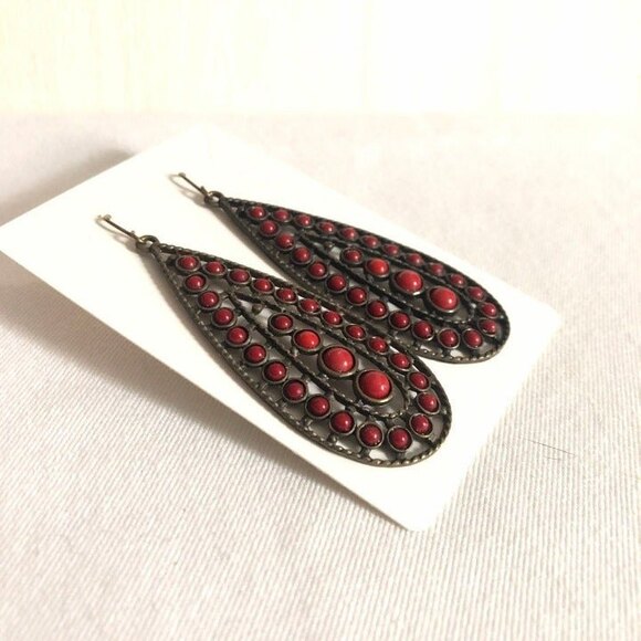 Teardrop Antiqued Red Cabochon Pierced Dangle Earrings Gold Tone - Picture 2 of 6